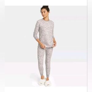 Star Above Women's Thermal Pajama Set Leopard Print Gray Size Small
